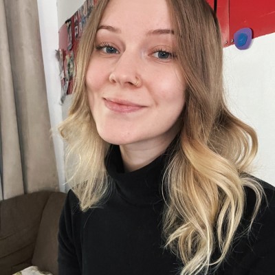 Taitelijakuva: Miisa Mustonen