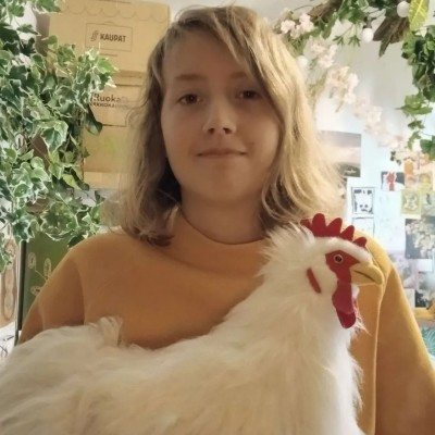 Taitelijakuva: SEELA VIIALA / NEVBIS VEVBIS